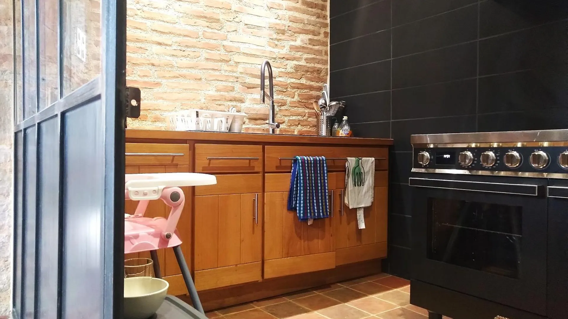 Magnifique Villa En Pierres Au Coeur De Saint Antonin Noble Val - Cheminee - Piscine Privee -10 Personnes France
