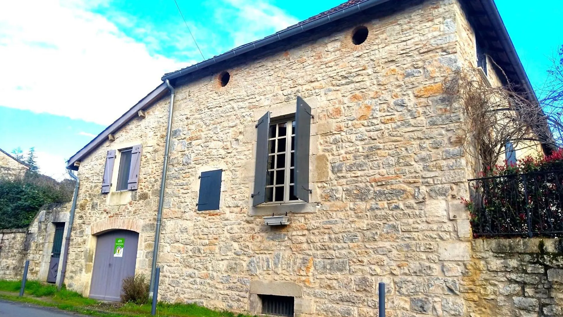 Holiday home Magnifique Villa En Pierres Au Coeur De Saint Antonin Noble Val - Cheminee - Piscine Privee -10 Personnes