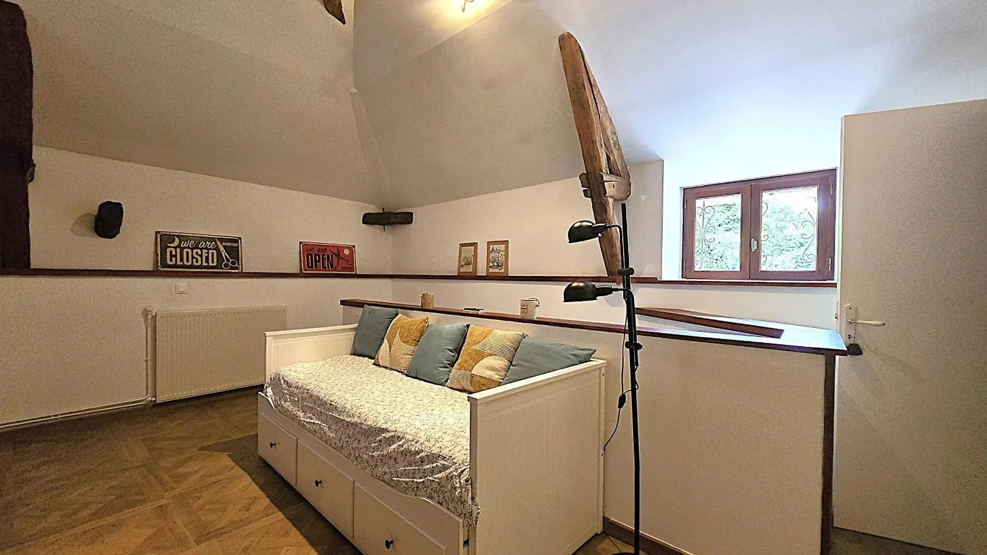 Casa de Férias Magnifique Villa En Pierres Au Coeur De Saint Antonin Noble Val - Piscine Et Jardin Prives -10 Personnes